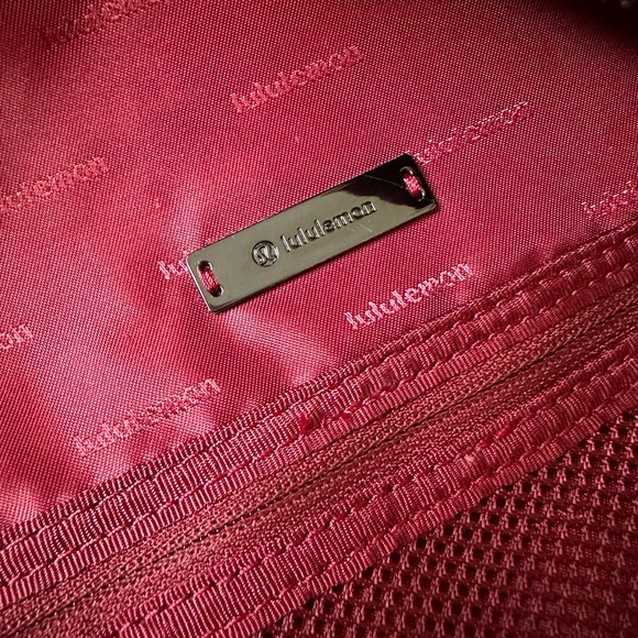 Lululemon City Adventurer Backpack 20L - Picture 6 of 14